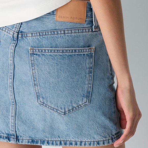 Aritzia Denim Forum The '90s Ricci Denim Skirt - Picture 4 of 5